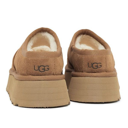 סנדלי UGG