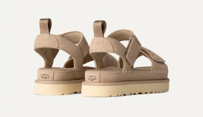 UGG סנדלי