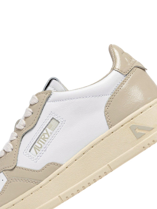Autry Sneakers AULW RT01