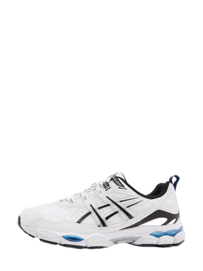 Asics Sneakers