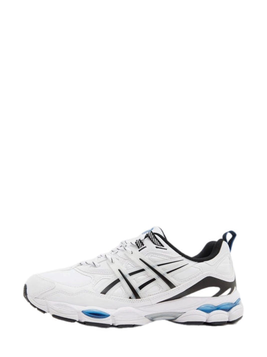 Asics Sneakers