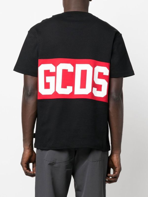 טי שרט GCDS